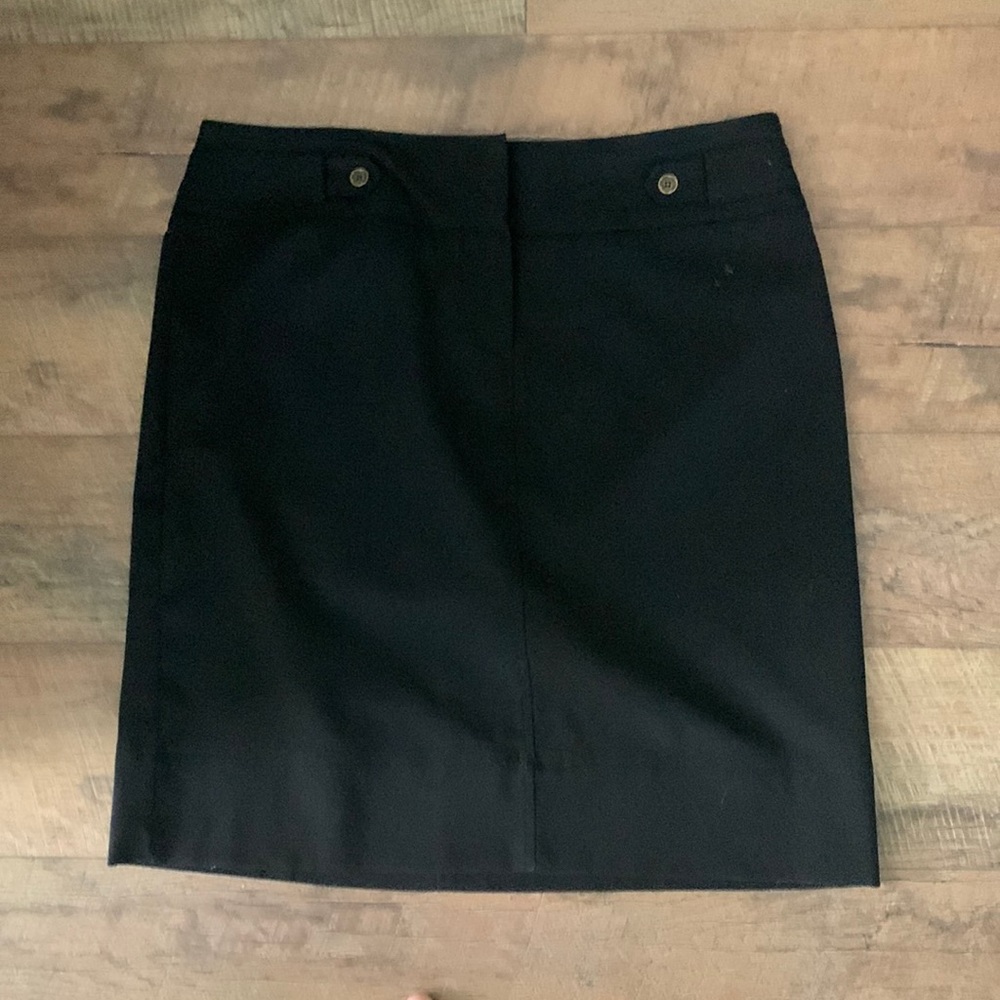 black above the knee skirt